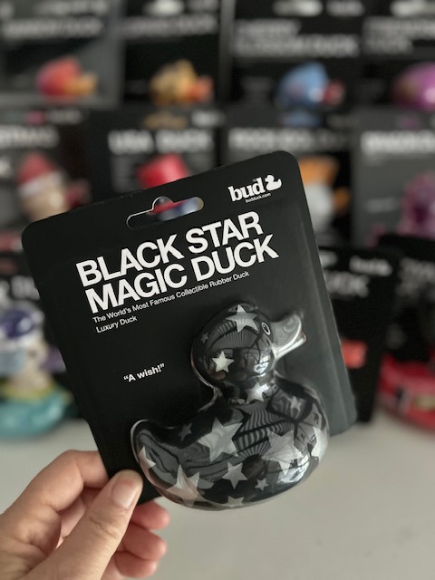 Luxury Black Star Magic Duck