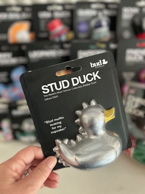 Deluxe Stud Duck