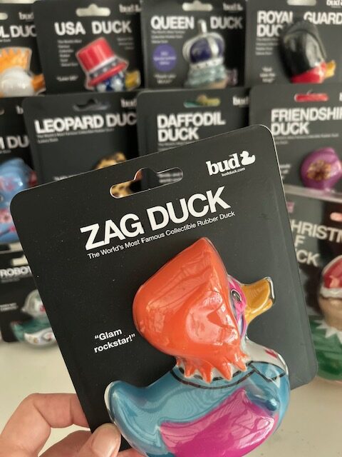 Deluxe Zag Duck
