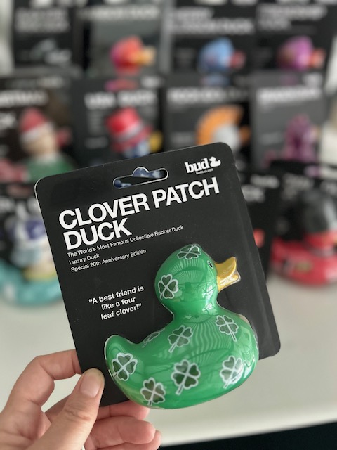 Luxury Clover Patch Duck
