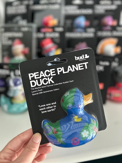 Luxury Peace Planet Duck