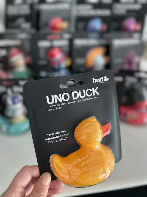 Luxury Uno Duck